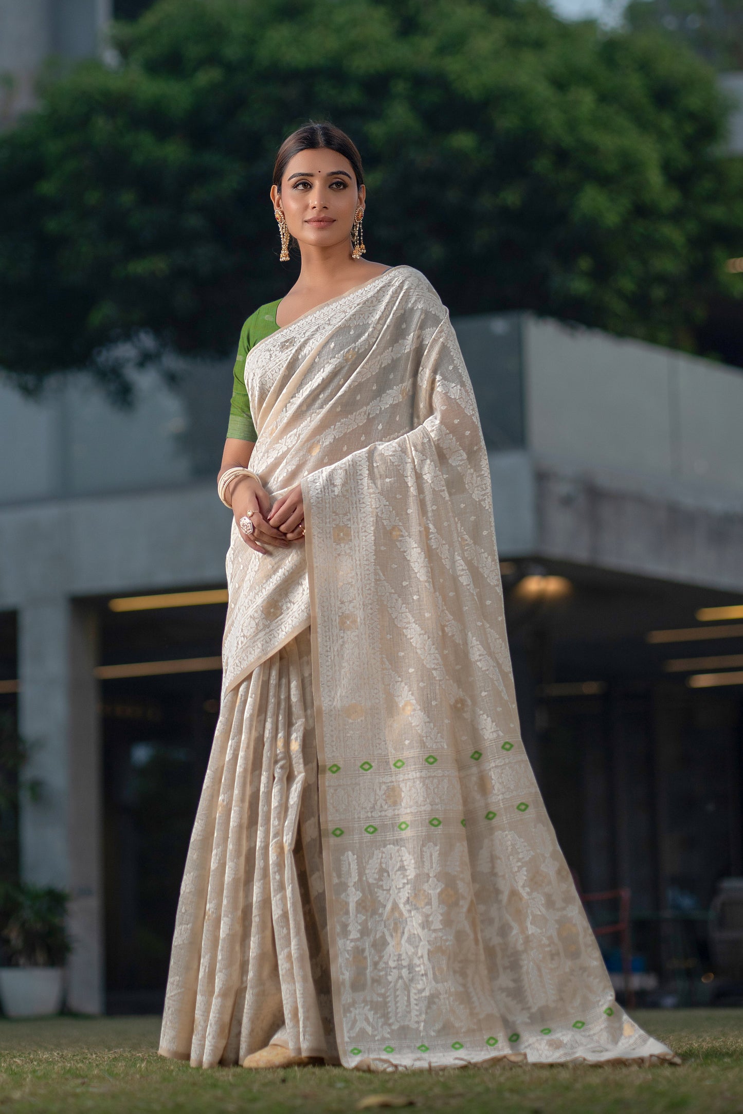 Green Mul Cotton Chanderi Jamdani Saree With Contrast Blouse