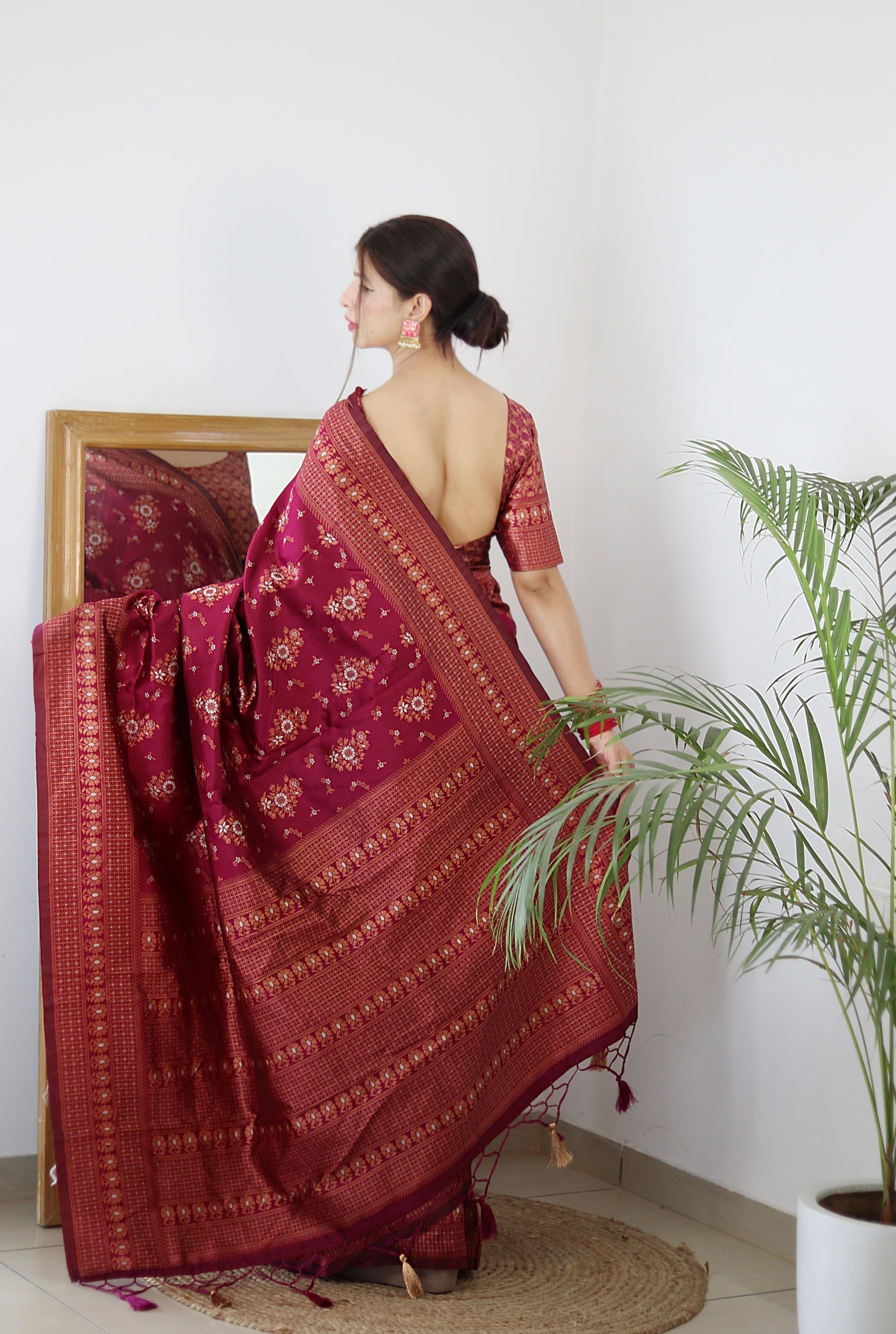 Designer Saree, Silk Saree, Cotton Saree, Chiffon Saree, Georgette Saree, Banarasi Saree, Bridal Saree, Kanchipuram Saree, Paithani Saree, Linen Saree, Trendy Saree, Digital Print Saree, Party Wear Saree,  Daily Wear Saree, Bollywood Style Saree, Traditional Saree, Ethnic Saree, Saree Collection, Draped Saree, Saree Combo Offers, Saree Sale, Saree For Women, Latest Design, Flipkart, Amazon, Ajio, Myntra, Meesho