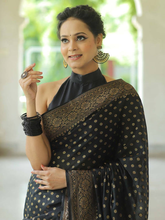 Black Pure Pure Banarasi Silk Saree With Attractive Blouse Piece